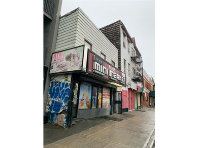 R7A zoning! Excellent Opportunity for investors to own a - photo 5
