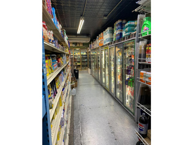 R7A zoning! Excellent Opportunity for investors to own a - photo 8