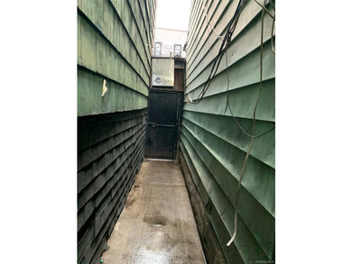R7A zoning! Excellent Opportunity for investors to own a - photo 10