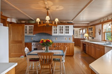 Just imagine spending Summers in the magical village of Seal - photo 25