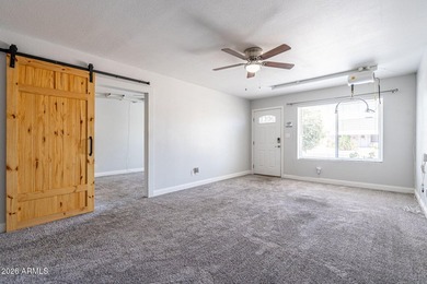 Beautifully maintained 2 bedroom, 2 bathroom home thoughtfully - photo 5