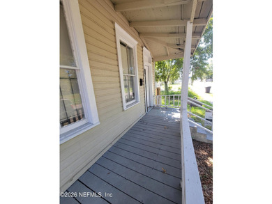 Investor opportunity with an attractive 9.63% cap rate! This - photo 2