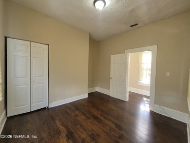 Investor opportunity with an attractive 9.63% cap rate! This - photo 4