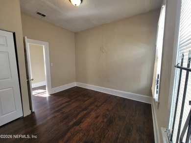Investor opportunity with an attractive 9.63% cap rate! This - photo 6