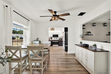 Fully renovated, move-in ready -- your Florida Dream Home - photo 5