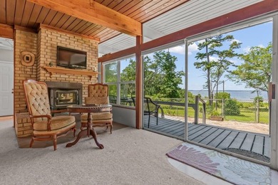 Lakefront Cottage on Prestigious Lake O' The Pines - East Texas - photo 9