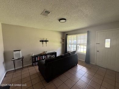 Great investment opportunity! 3 bedroom 2 bath brick home with - photo 6