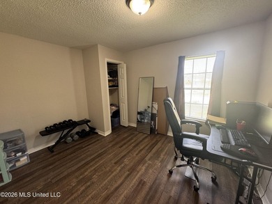 Great investment opportunity! 3 bedroom 2 bath brick home with - photo 9