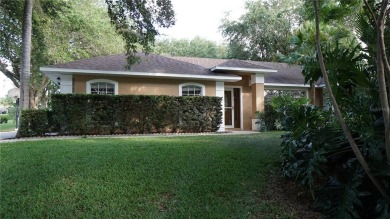 Crescent Lake Home Sale Pending in Clermont Florida