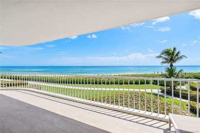 Beautifully renovated 2nd floor condo offers a tranquil - photo 1