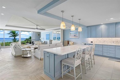 Beautifully renovated 2nd floor condo offers a tranquil - photo 10