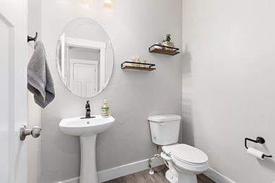 Open House, Saturday, July 18th from 11-1. Our buyer couldn't - photo 18