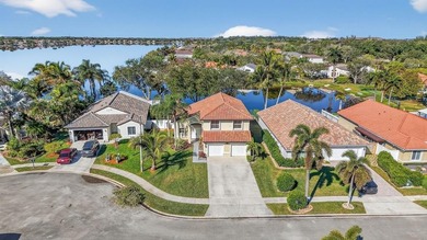 (private lake, pond, coastal) Home For Sale in Pembroke Pines Florida