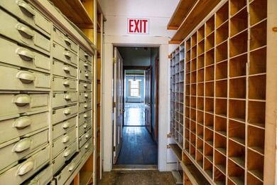 Entry only listing. Please contact seller for showings - photo 10