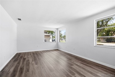 Make sure to check out the Virtual Tour for a 3D Model w/ - photo 9