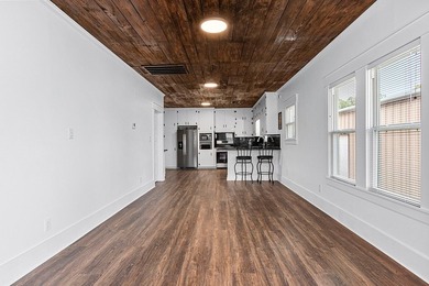Looking for one of the BEST commercial locations in Columbus - photo 3