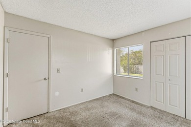 Opportunity awaits in this spacious 3-bed, 2-bath end-unit - photo 16