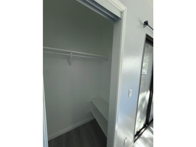 Comfortable and Beautifully Completely remodeled with fresh - photo 20