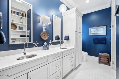 Welcome to 60 Mount Grace, a beautifully crafted cottage in the - photo 21