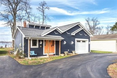 Portage Lake - Livingston County Home For Sale in Pinckney Michigan