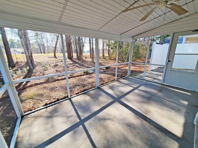 Spacious home, 2 Bedrooms with a Bonus Room, in a gated - photo 23
