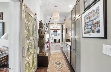 Welcome to 60 Mount Grace, a beautifully crafted cottage in the - photo 26