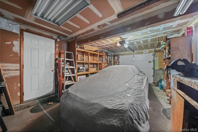 Don't miss this opportunity! This spacious High Ranch - photo 26