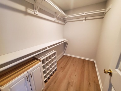 Spacious home, 2 Bedrooms with a Bonus Room, in a gated - photo 29