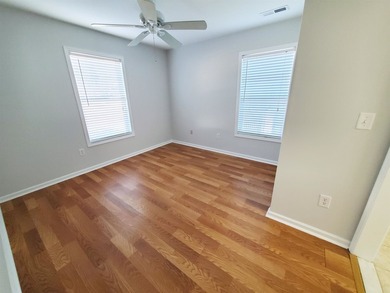 Spacious home, 2 Bedrooms with a Bonus Room, in a gated - photo 31