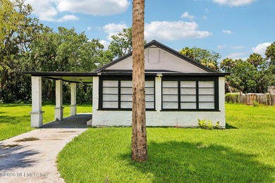 Beautifully renovated 2-bedroom, 1-bath home offering 1,074 sq - photo 1