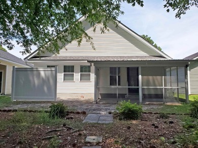 Spacious home, 2 Bedrooms with a Bonus Room, in a gated - photo 44
