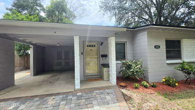 Affordable Florida living at its best! This mint-condition - photo 3