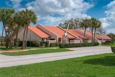 Rarely available furnished 3BR/3BA villa in the gated Villas of - photo 2