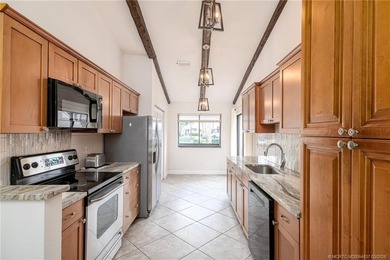 Rarely available furnished 3BR/3BA villa in the gated Villas of - photo 7