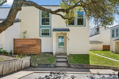 Unique opportunity-- Fully Furnished Corner Condo with - photo 2