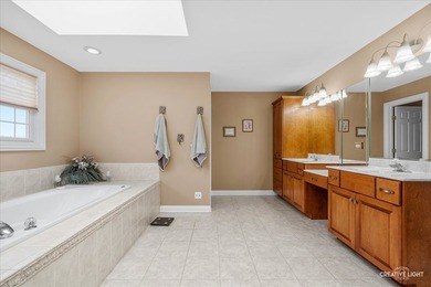 Absolutely beautiful brick front home located in one of Elgin's - photo 22