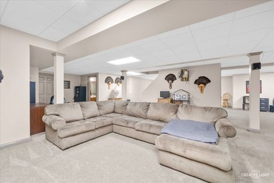 Absolutely beautiful brick front home located in one of Elgin's - photo 28