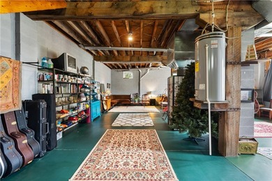 Welcome to this exceptional second-owner custom chalet-style - photo 30