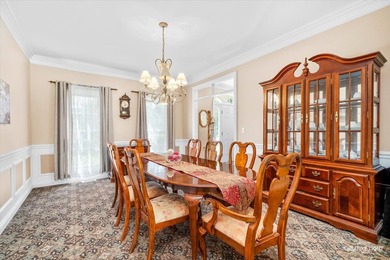 Absolutely beautiful brick front home located in one of Elgin's - photo 30