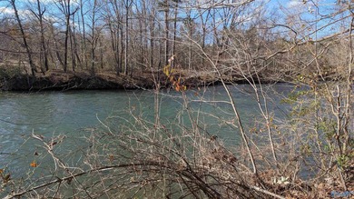 Beautiful Waterfront building lot in the gated community of The - photo 2