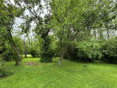Build your dream home on this awesome corner lot in Penn - photo 2