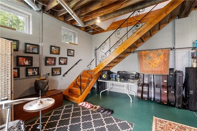 Welcome to this exceptional second-owner custom chalet-style - photo 35