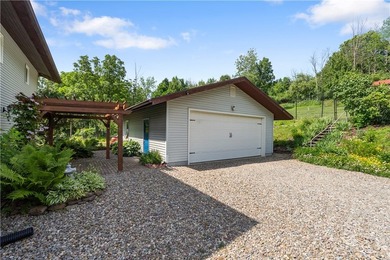Welcome to this exceptional second-owner custom chalet-style - photo 36