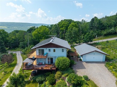 Welcome to this exceptional second-owner custom chalet-style - photo 45