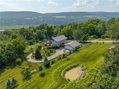 Welcome to this exceptional second-owner custom chalet-style - photo 48