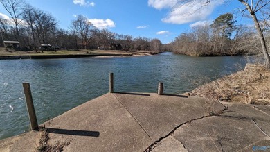 Beautiful Waterfront building lot in the gated community of The - photo 7