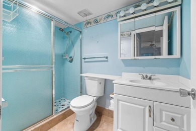 Prime 2-bedroom, 2-full-bath condo in Century Village, a - photo 9