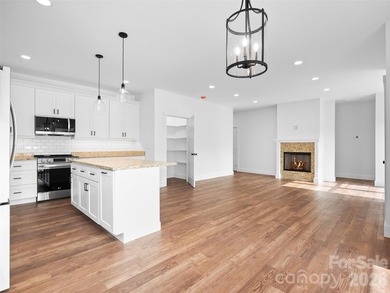 Welcome Home to Style, Comfort, and Location! This stunning - photo 11