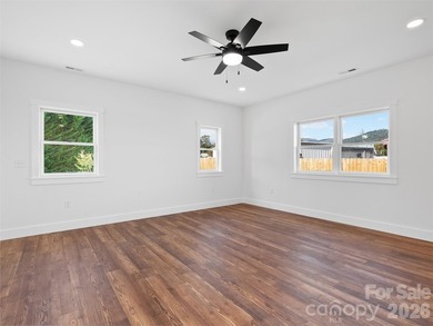 Welcome Home to Style, Comfort, and Location! This stunning - photo 14
