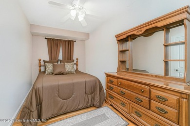 Welcome to 163 Cromwell Avenue! This beautifully maintained - photo 17